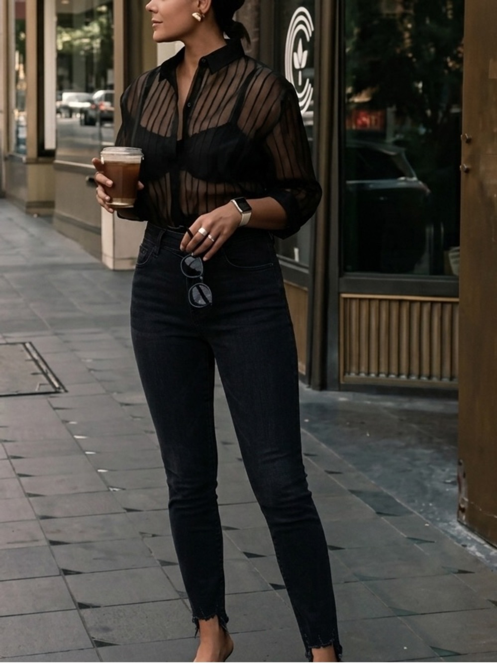FRAME Ali High Rise Cigarette Jeans Size 30 Black Distressed Hem